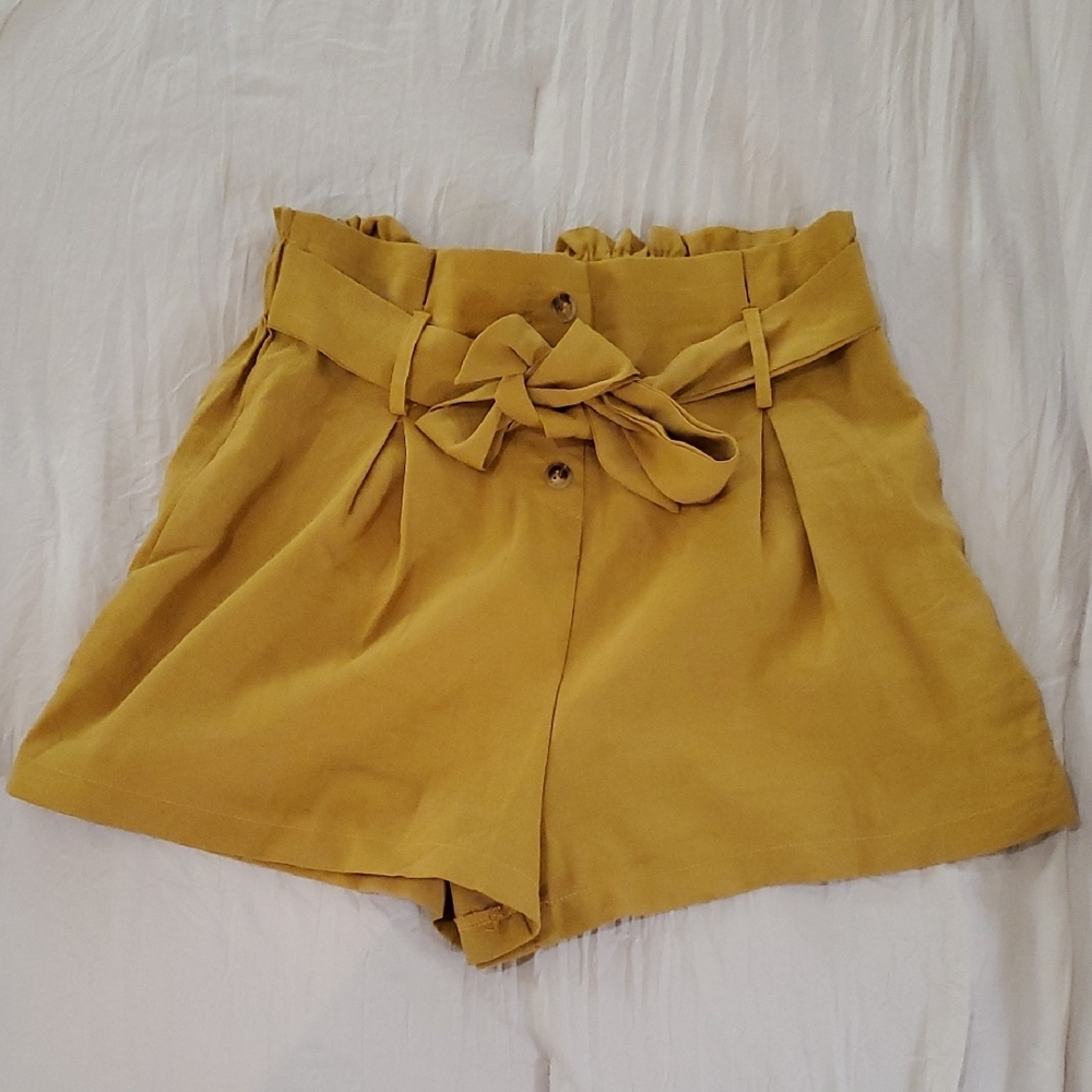 High-Waist Paperbag Tie-Front Women's Shorts - Mustard